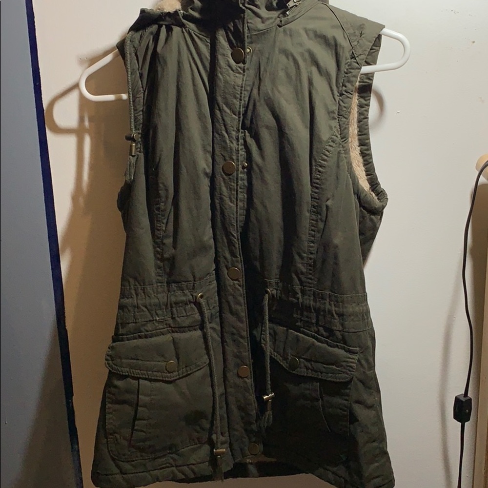 Zip up/Button up Vest